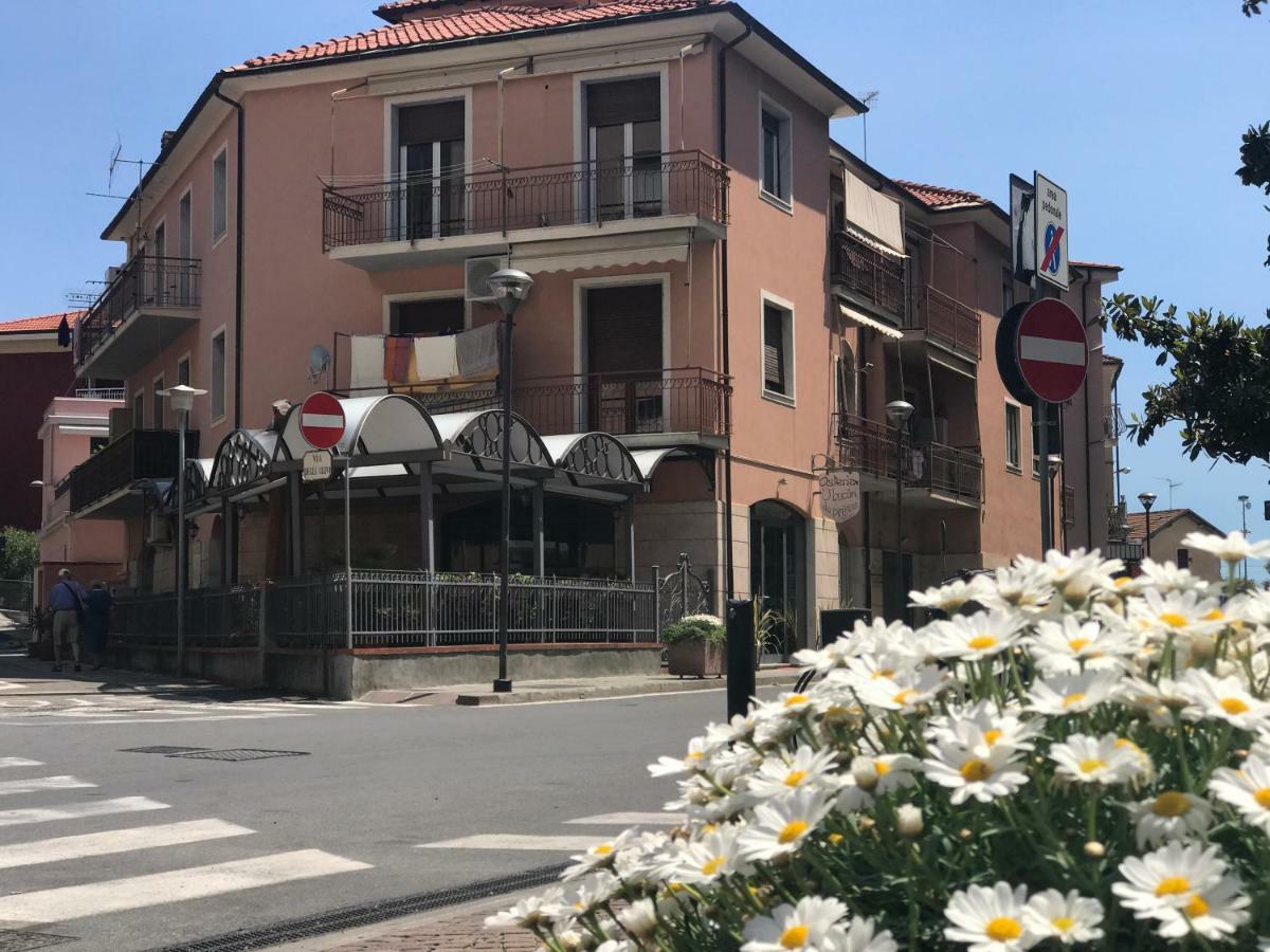 Civico 171 Διαμέρισμα Borgio Verezzi Εξωτερικό φωτογραφία